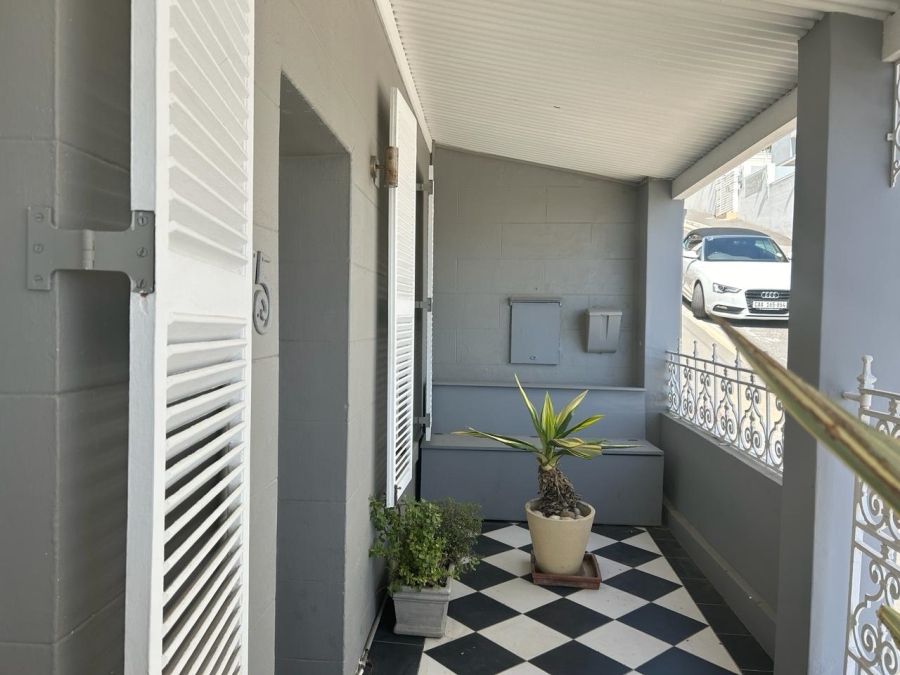 To Let 2 Bedroom Property for Rent in Sea Point Western Cape